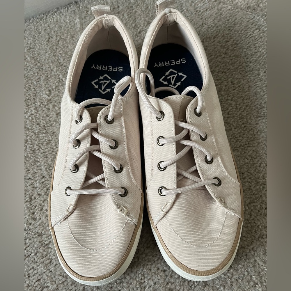 Brand new and unused cream colored sperry sneakers